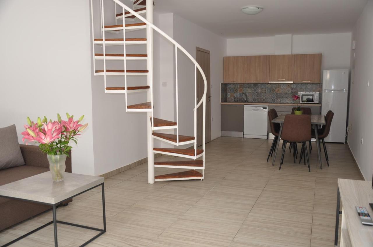 Lux Galatex Appartamento Limisso Esterno foto